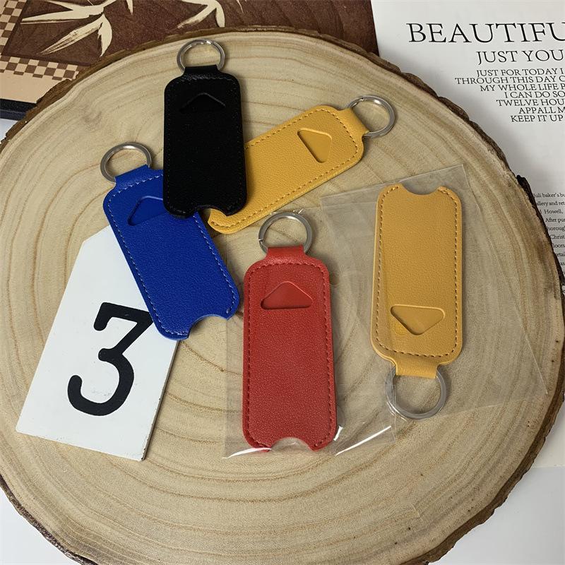 Key Holder Leather Pouch - Etui na balsam do ust, przenośne,