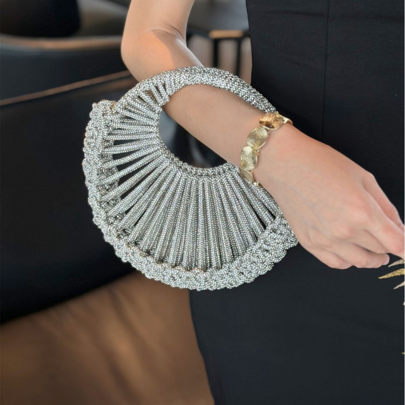 Błyszcząca Kopertówka Wieczoro – Luxury Bags 2026 Trends recenzja i cena