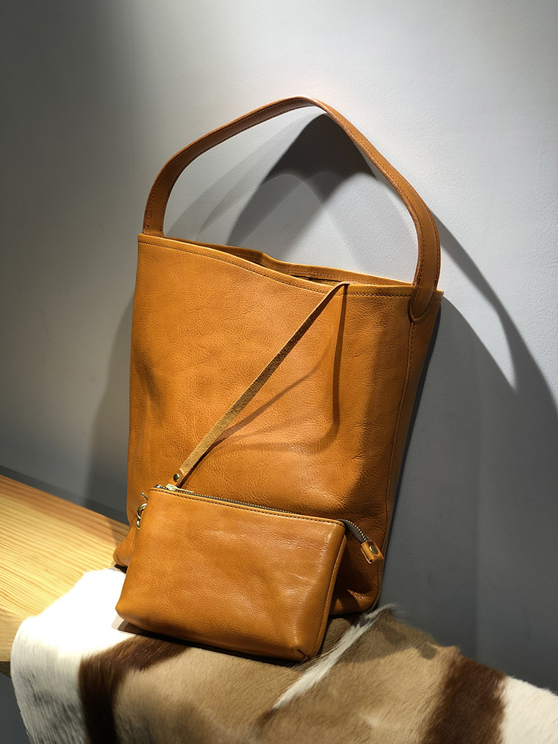 Prosta, elegancka torba damska – Luxury Bags Shopping recenzja i cena