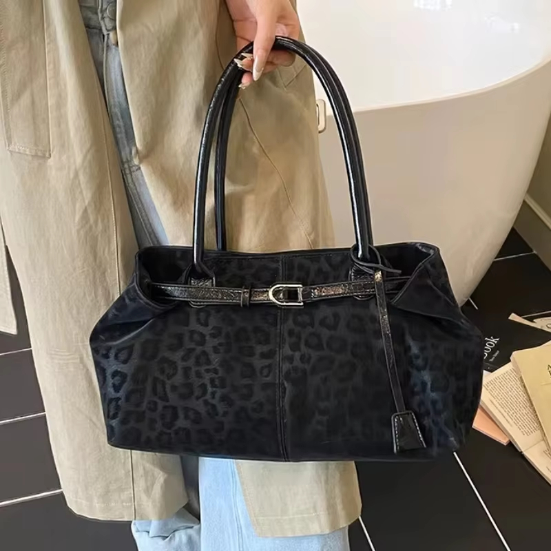 Torebki damskie na ramię ze sk – Luxury Bags 2026 Trends recenzja i cena
